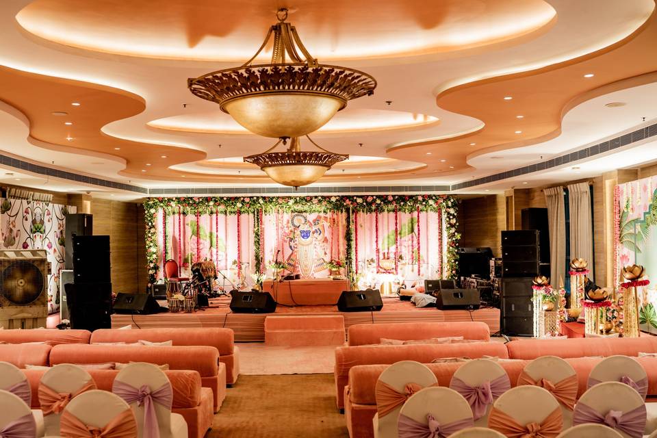 Nidhivan Sarovar Portico portfolio
