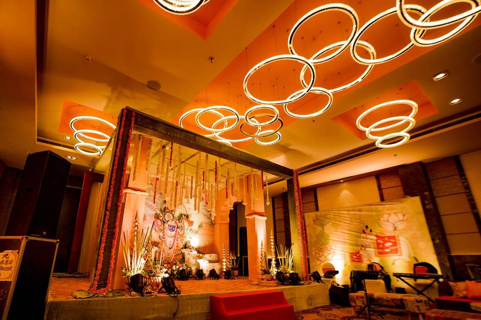 Nidhivan Sarovar Portico portfolio