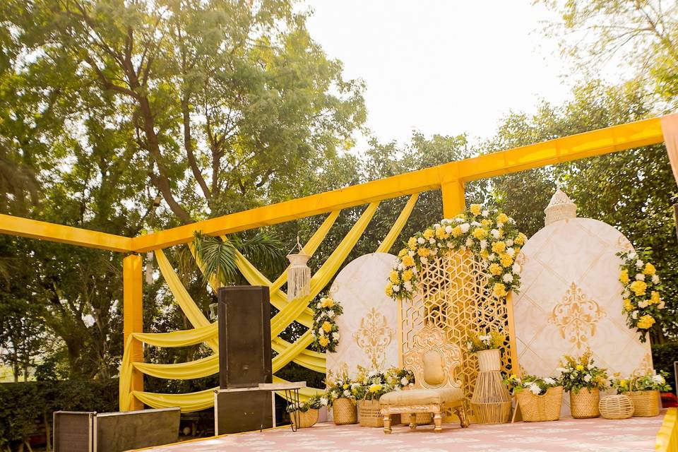 Nidhivan Sarovar Portico portfolio