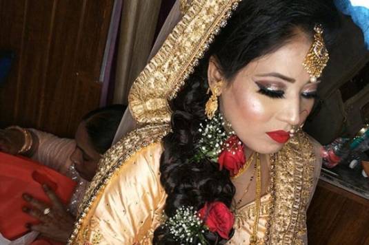 Shaheen Sona Makeup Artist, Mumbai