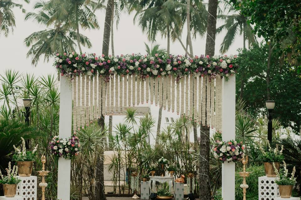 Entrance decor