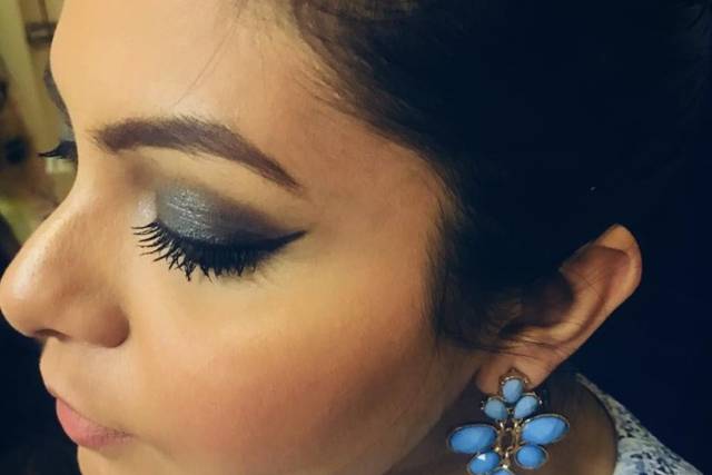 Party makeup