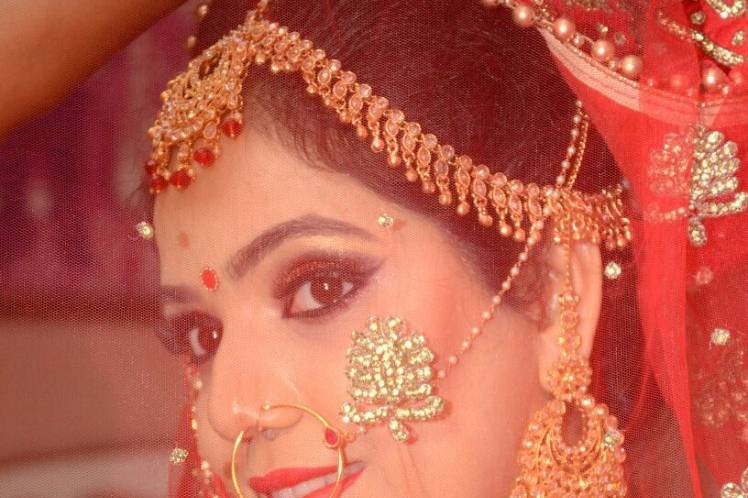 Bridal makeup