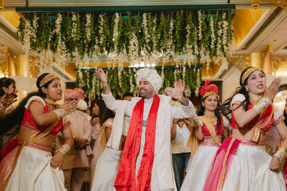 Groom entry