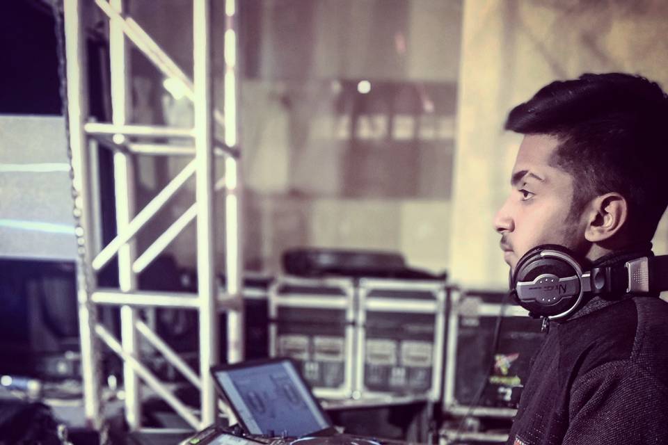 DJ HS