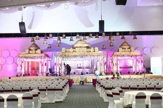 Navanera Decorations