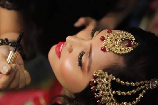 Party makeup