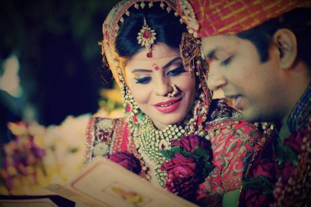 Candid Wedding Moments by Ashwajeet