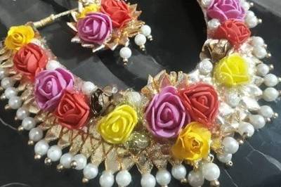 Floral jewellery