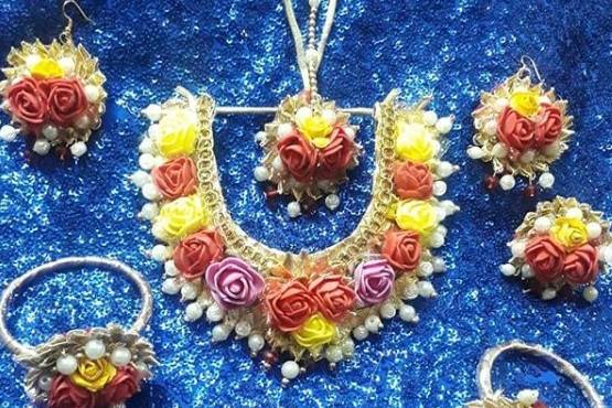 Floral jewellery