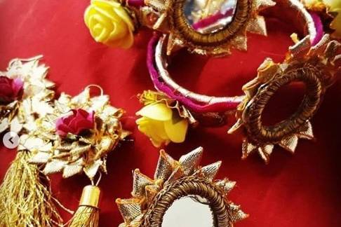 Floral jewellery