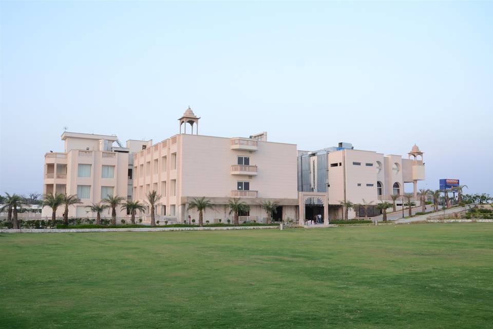 Lawn area