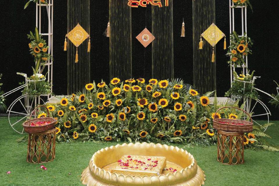 Haldi Decor stage