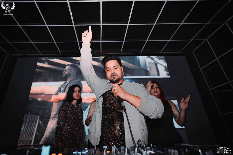 Nightclub kago