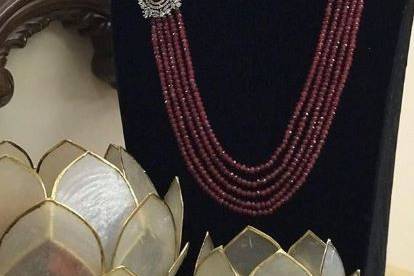 Necklace & earrings