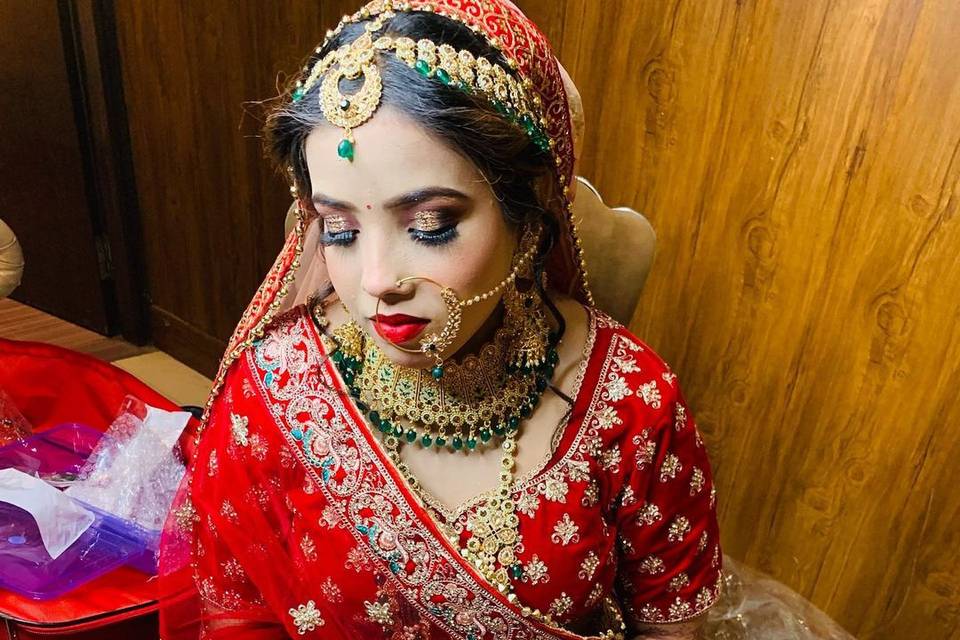 Bridal makeup