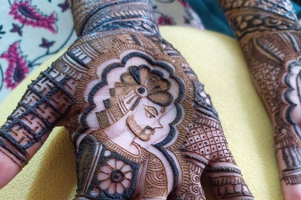 Bridal Mehndi Queen