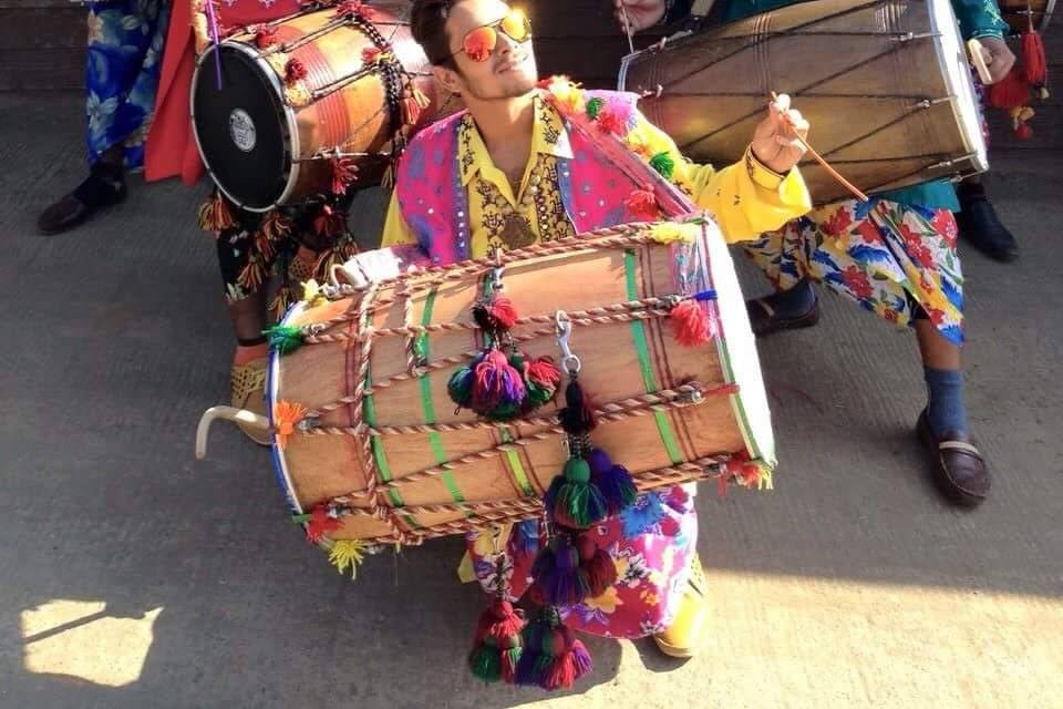 Vijay Bhatt Punjabi Dhol Bhangra Group