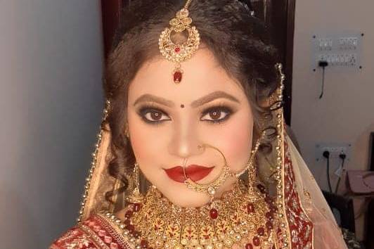 Bridal makeup