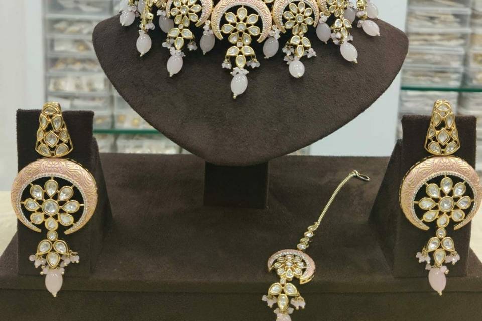 Bridal jewellery