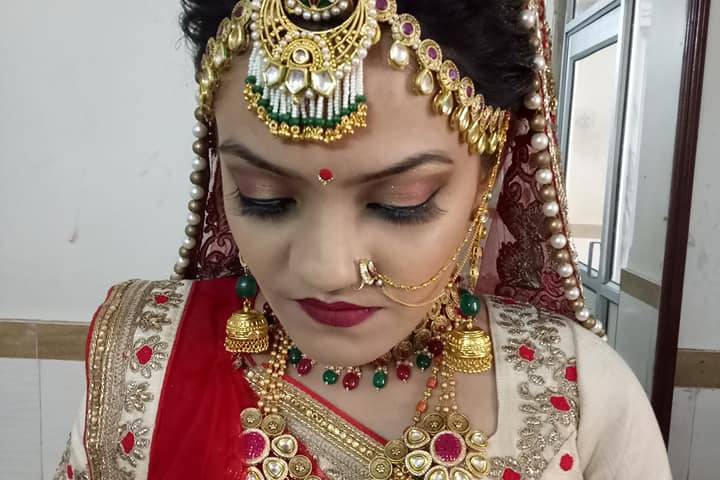 Bridal makeup