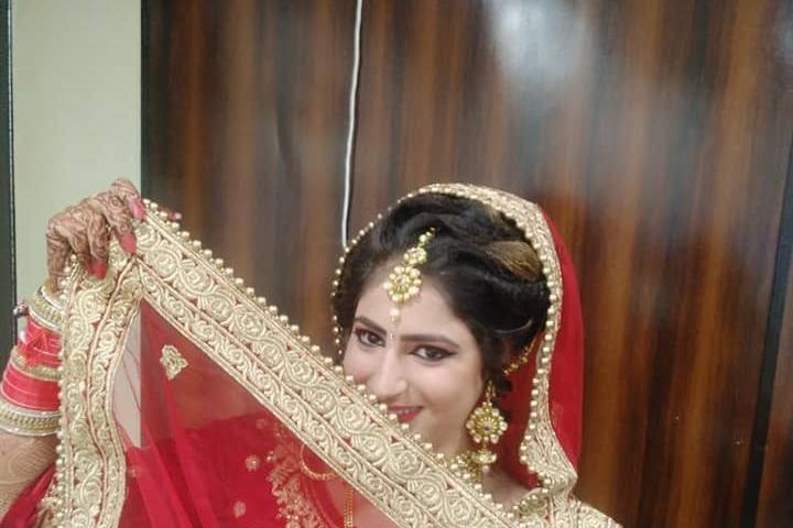 Bridal makeup