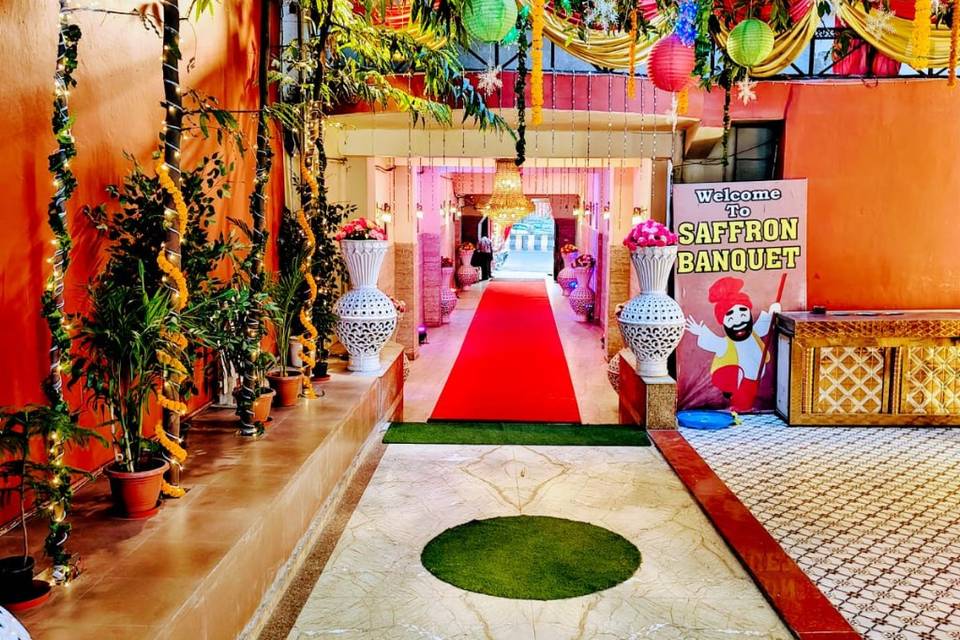 Luxury Long entrance