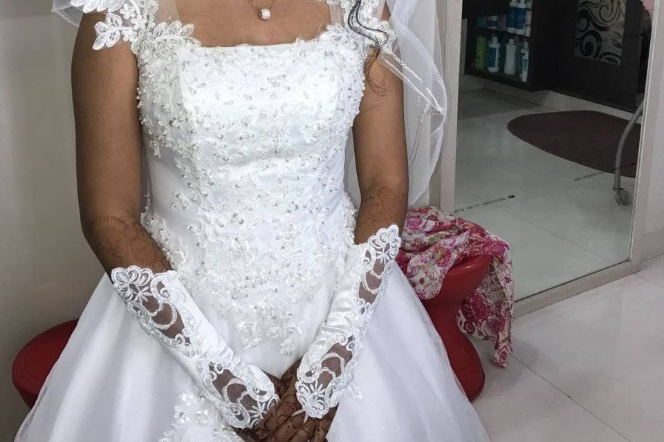 Bridal gown