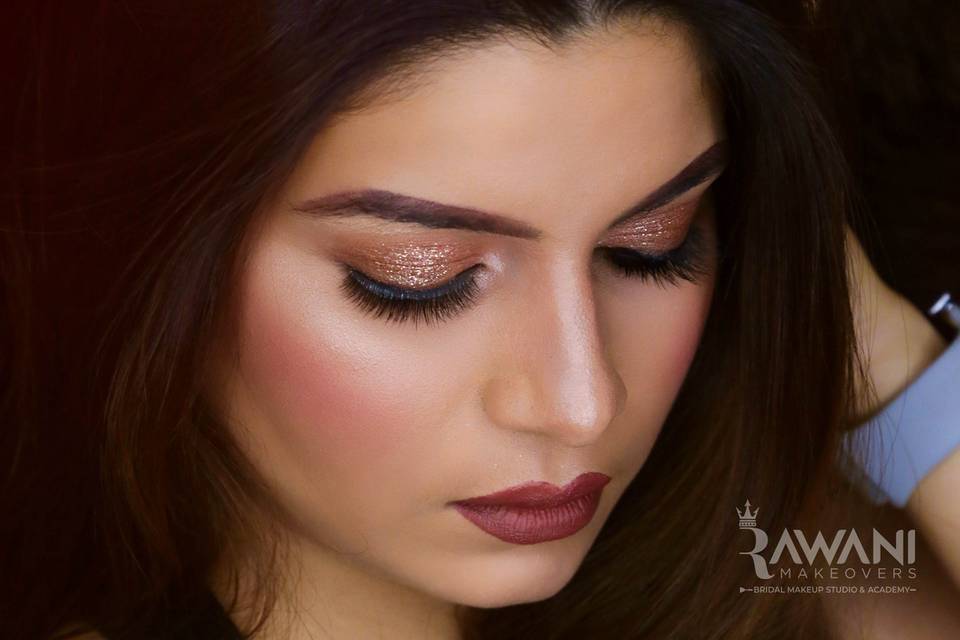 PARTY LOOK (NUDE MAKEUP)