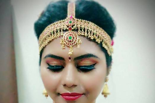 Reena Paiva Makeup Artiste