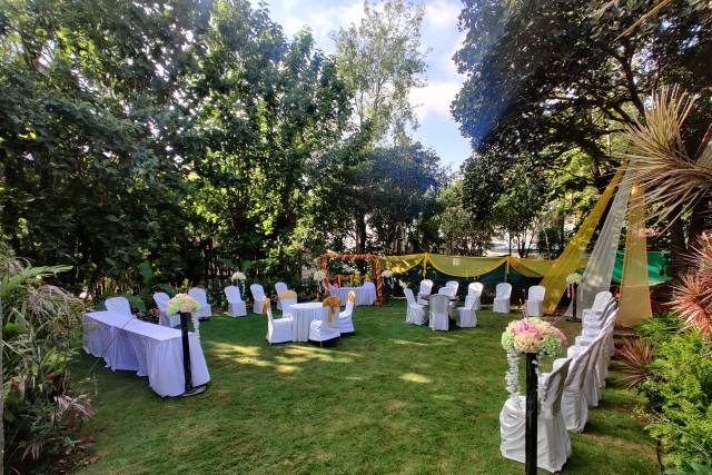 LAWN SEATING ARRANGMENT