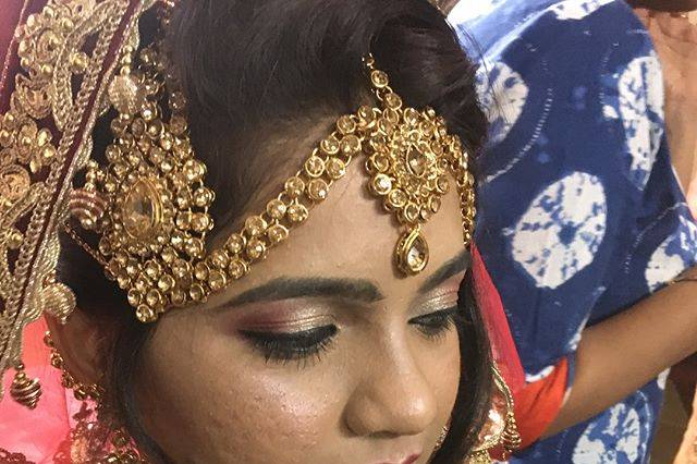 Dhanishta Choudhary Makeup Artist