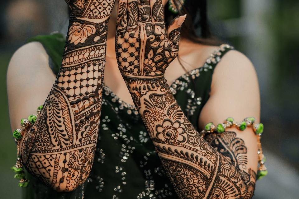 Sakshi & Saten - Mehendi Day