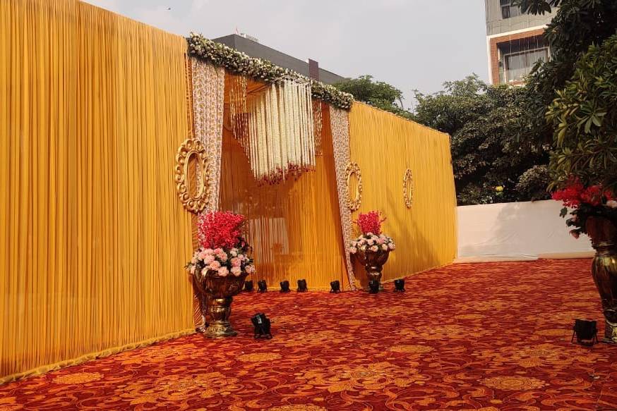 Entrance decor