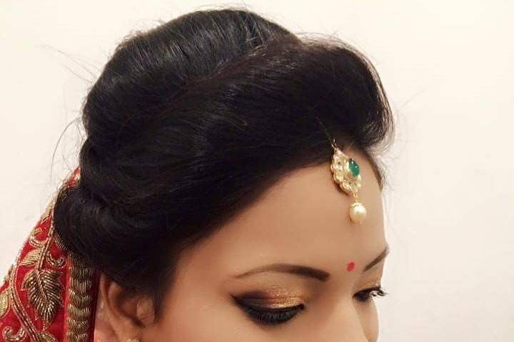 Bridal makeup