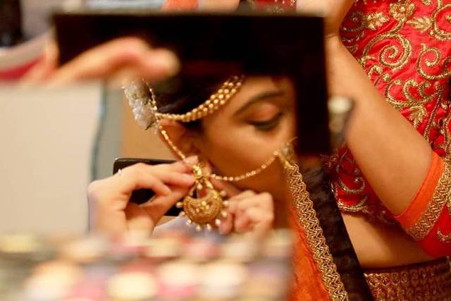 Disha Karvat Makeup & Hair