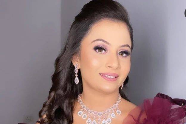 Prabhmakeovers.mua_1704266523_3271947204067801974_47162388871