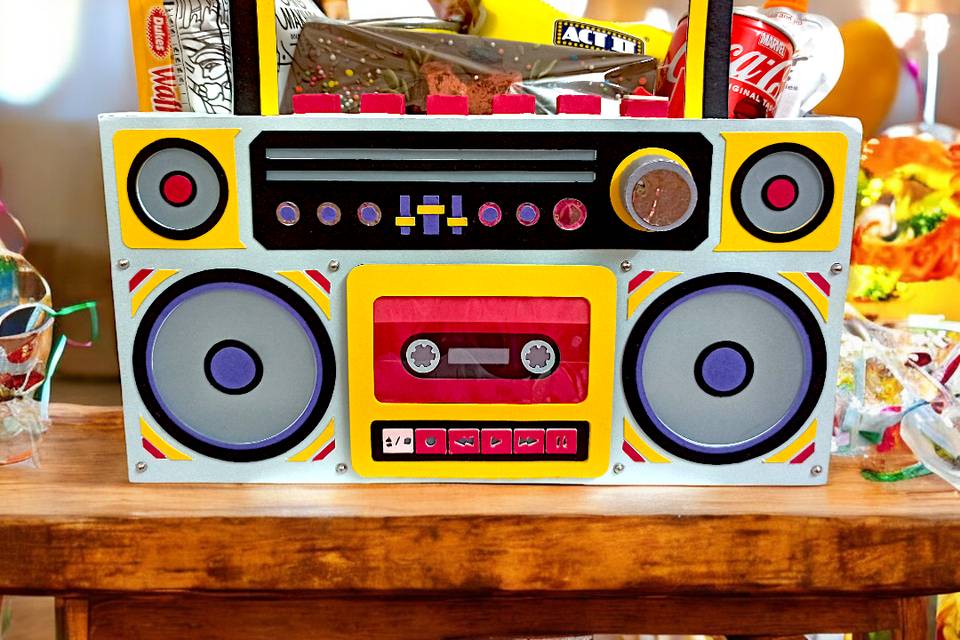 TANZCRAFTS -Boom Box Hamper