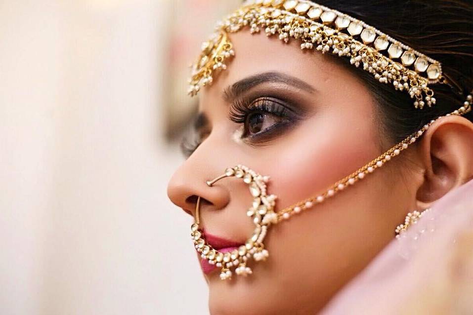 Amanat Gill - Makeup Artist