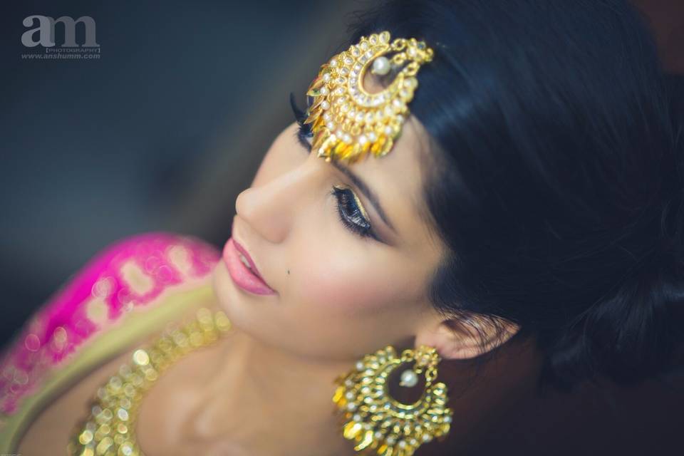 Face The Glam by Kavya K