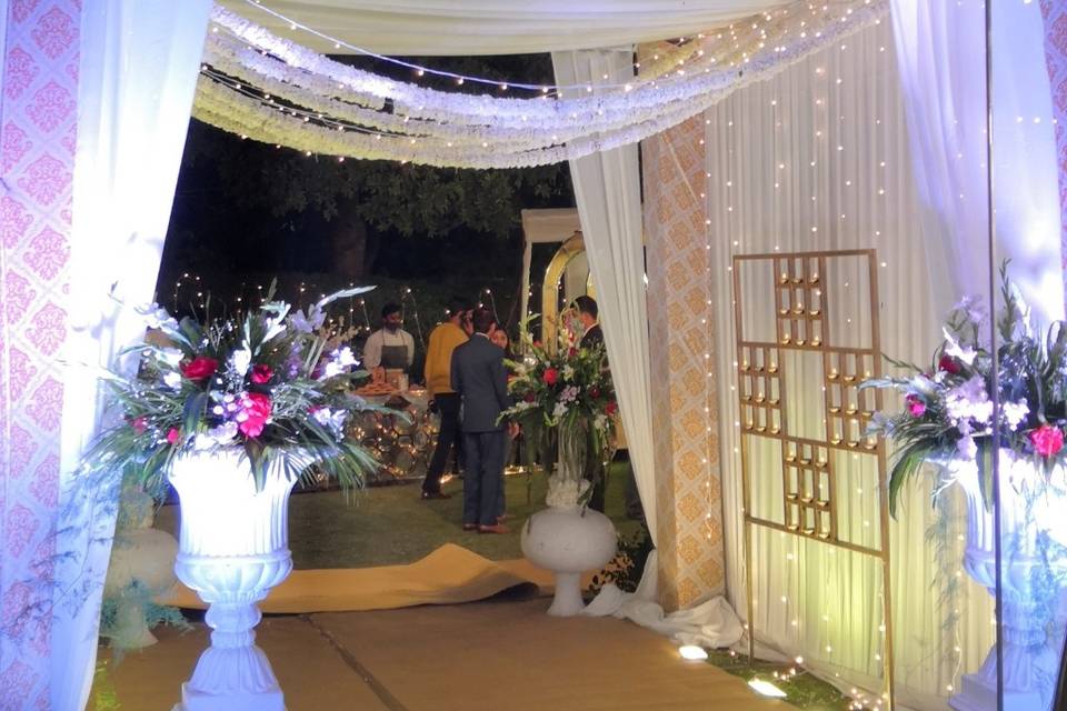 Entrance decor