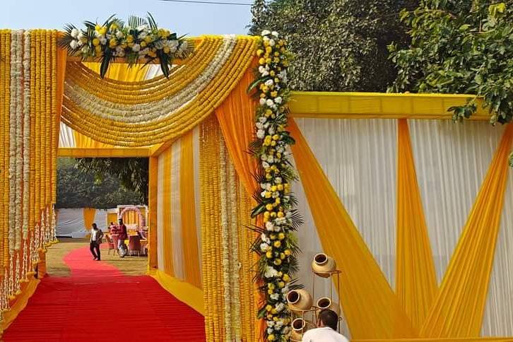 Entrance decor