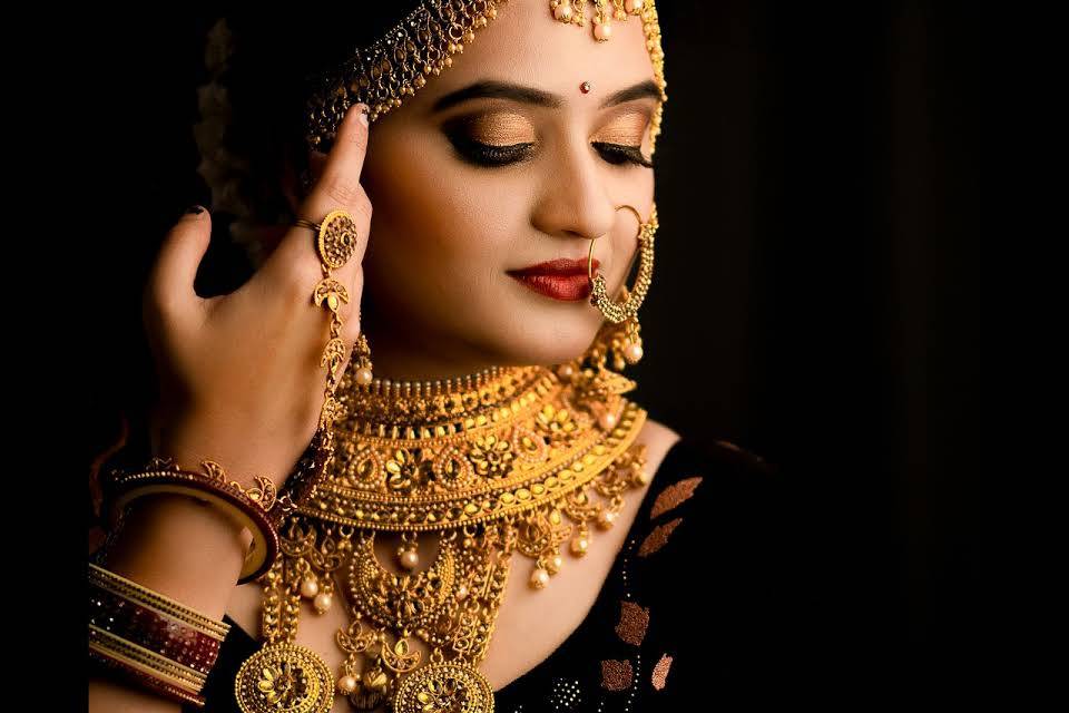 Priya Beauty Parlour - Bridal Make Up | Cosmetic sets, Best makeup  products, Makeup backgrounds