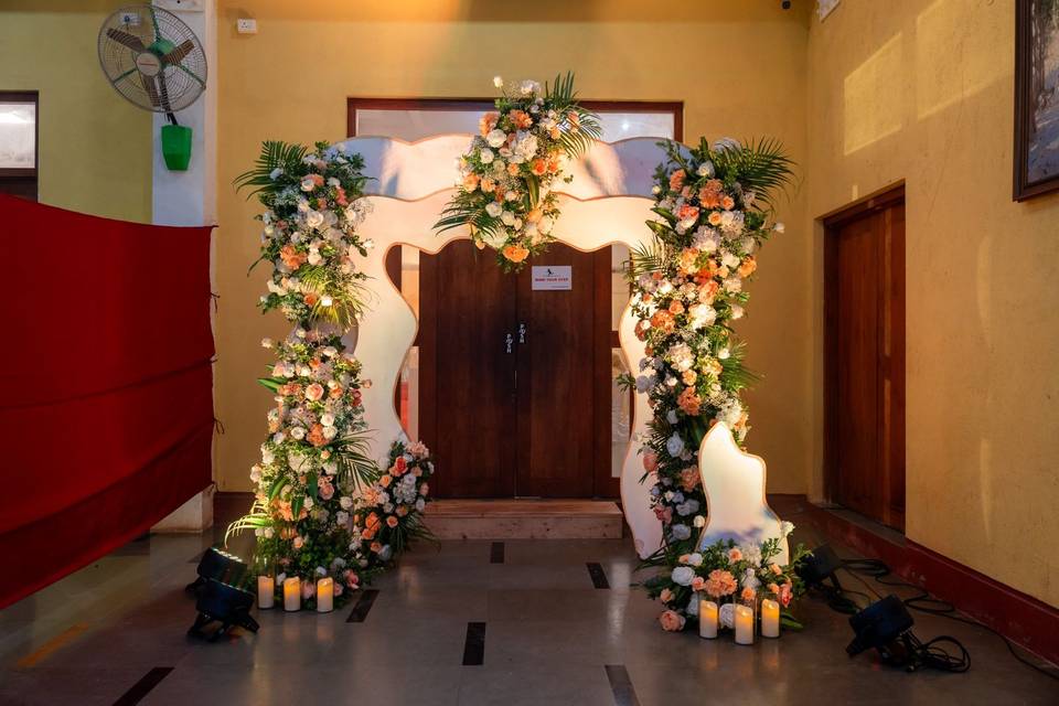 Entrance Decor