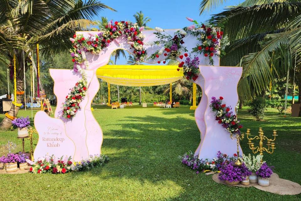 Mehendi entrance