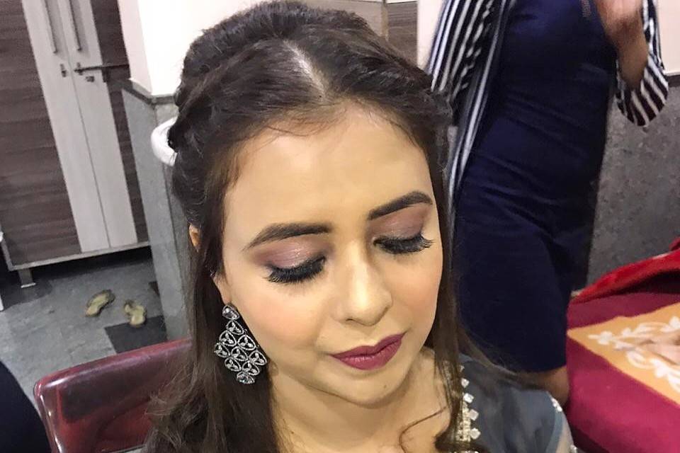 Party makeup