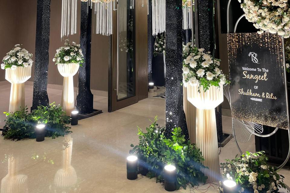 Entrance decor