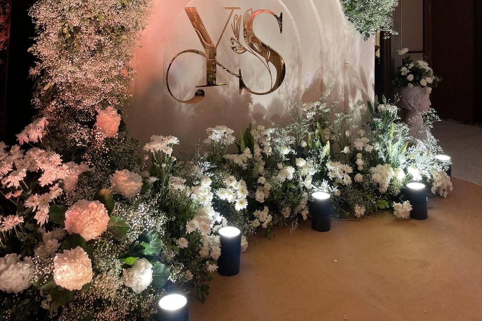 Entrance decor