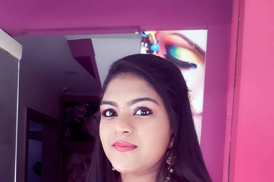 Magnolia Beauty Parlour, Thrissur