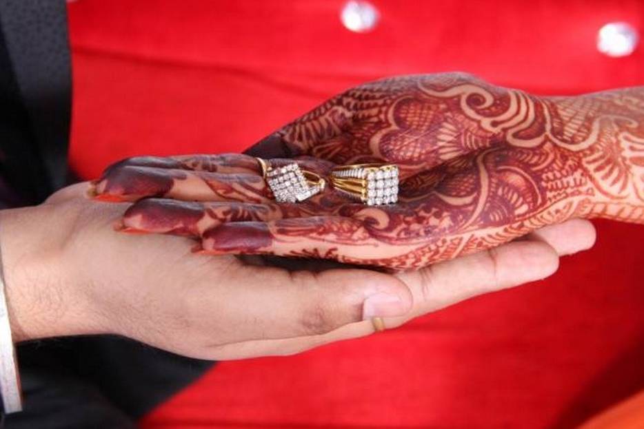 Wedding Photography- Arjun Digital Color Lab - couple shot  (8)